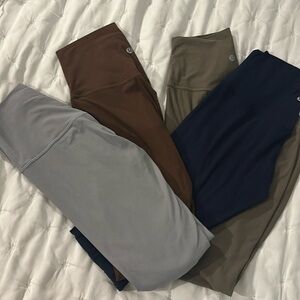 Lululemon Align Ribbed High Rise Legging
Size 4
Great Condition